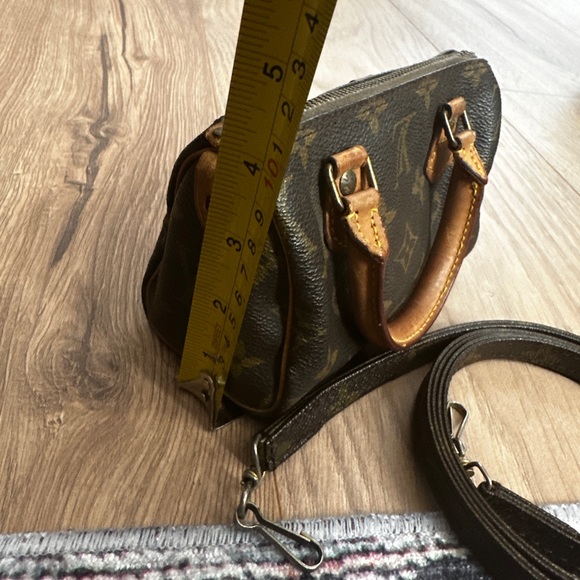 LV Vintage Nano Speedy - Picture 15 of 17